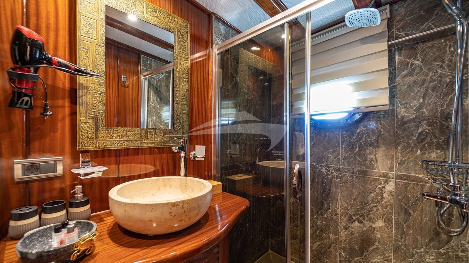 LYCIAN QUEEN, photo from the yacht portfolio 14