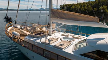 ALESSANDRO I 40m sailing yacht charter, photo 12