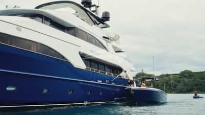 Tender alongside