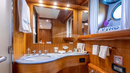 VYNO 27m motor yacht charter, photo 8