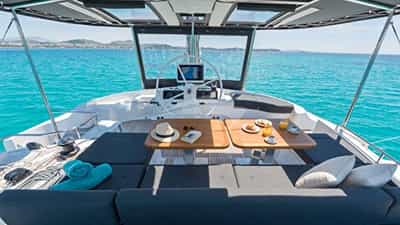Flybridge area