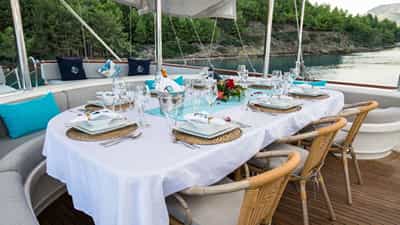 Deck Dining