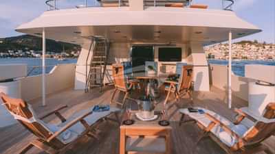 Upper deck Aft