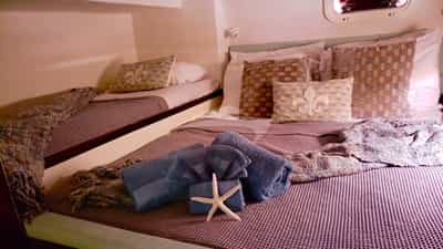 Aft port double cabin (with pullman berth)