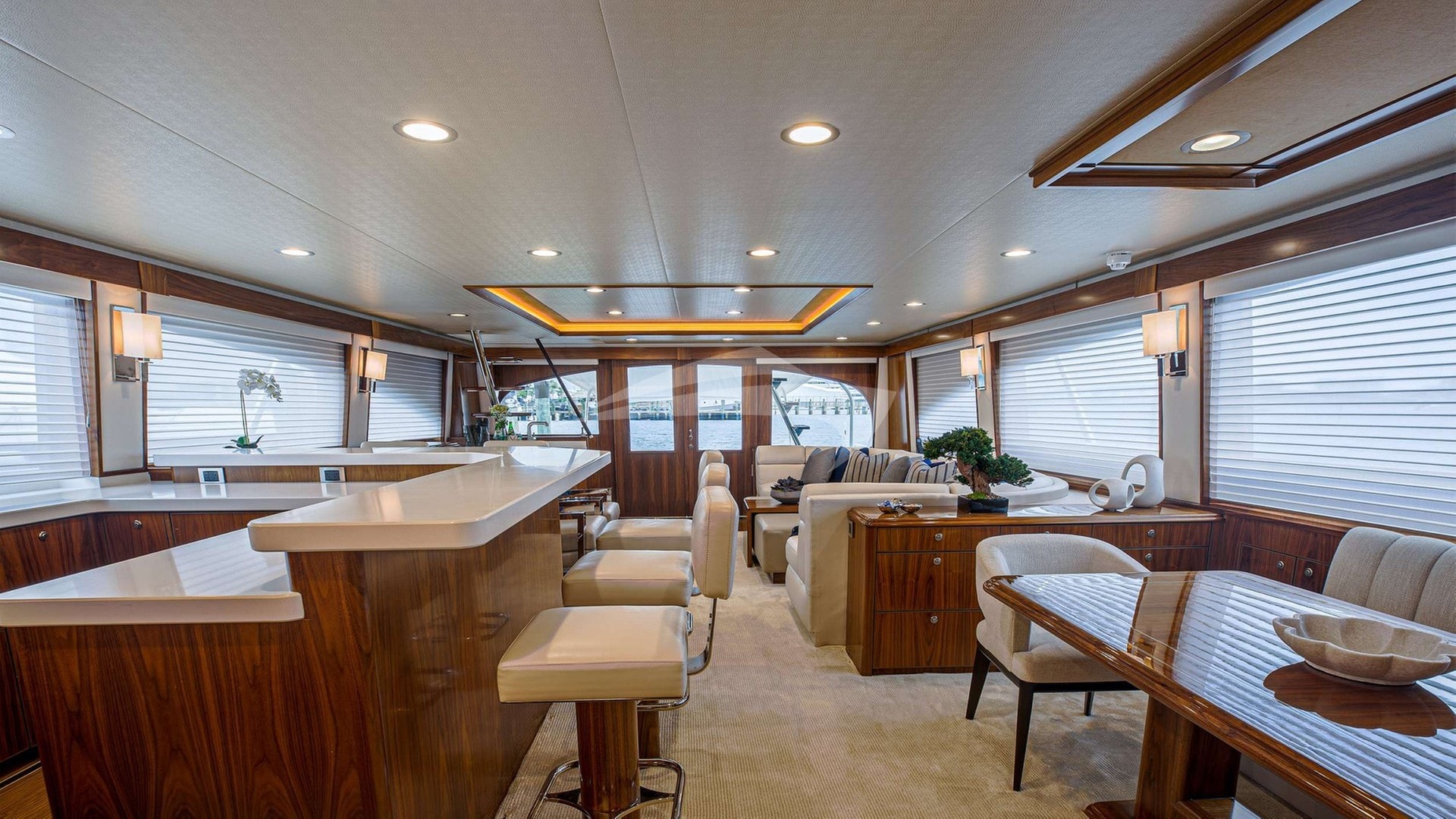 Main Saloon Aft