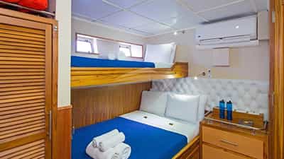Lower deck cabin