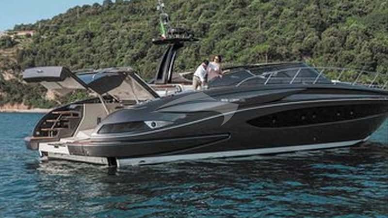 LARGO 20m motor yacht charter, photo 2