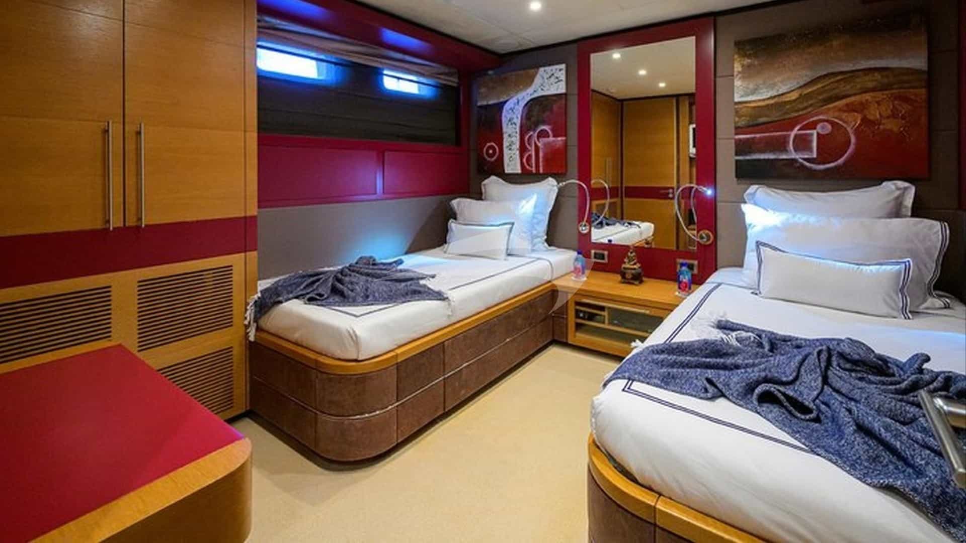 Twin Cabin