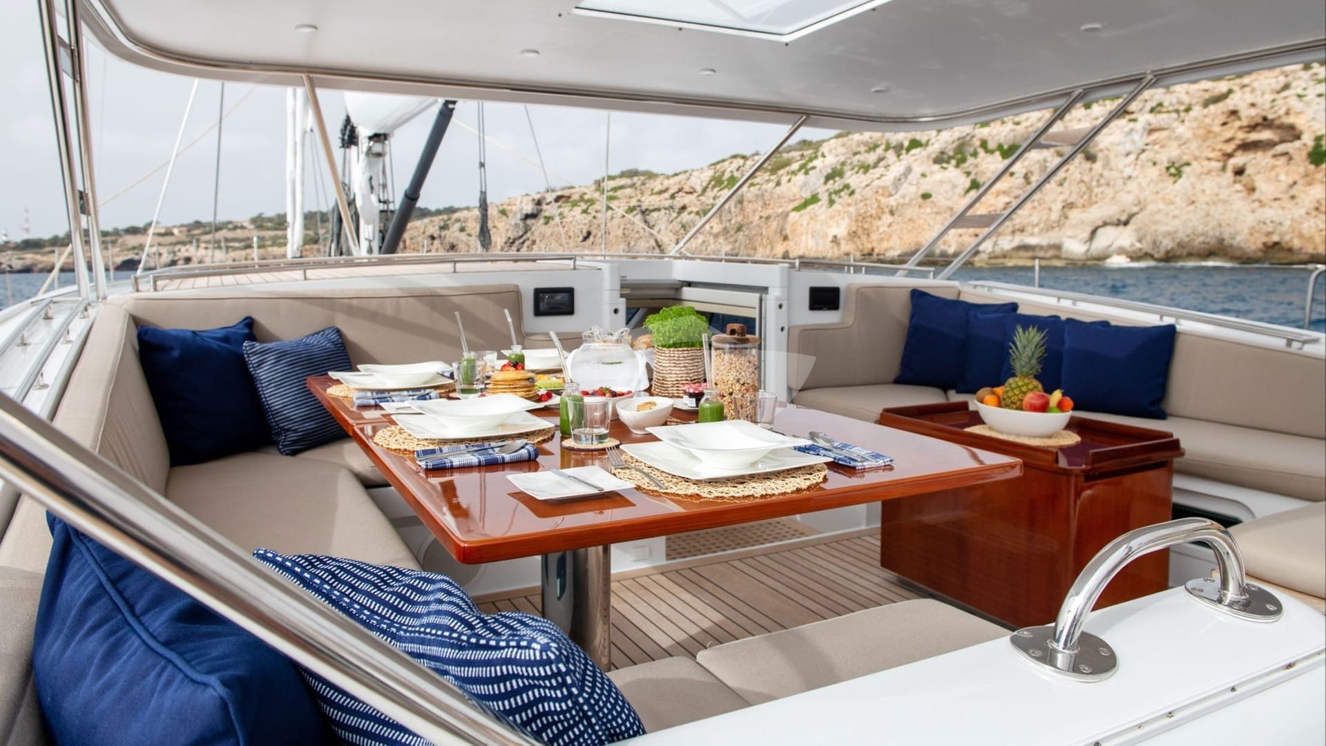 Deck Dining