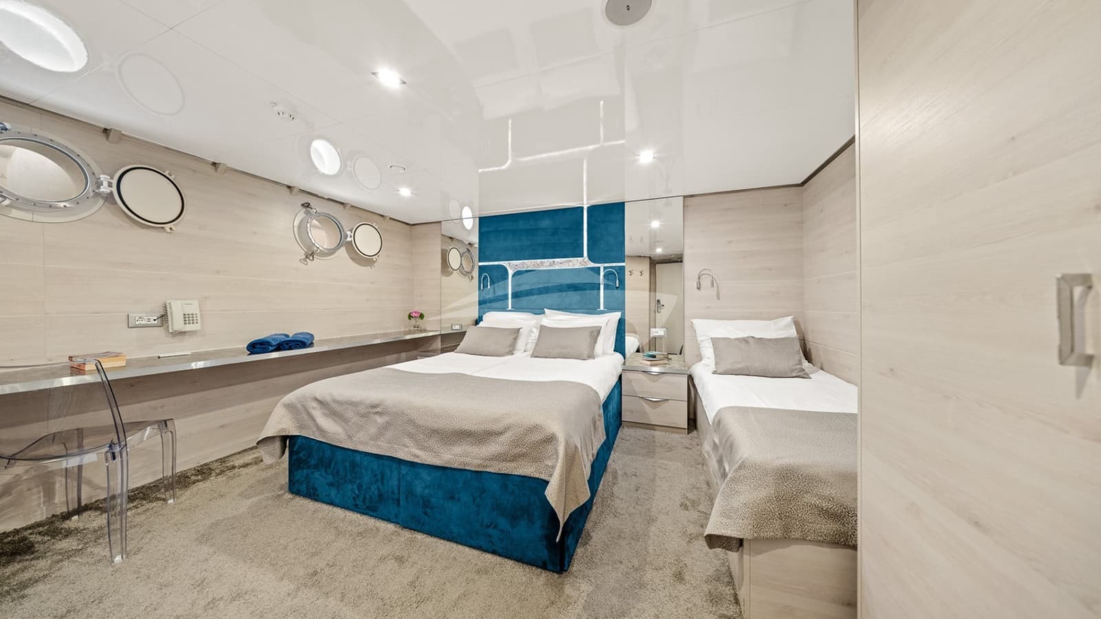 YOLO, photo from the yacht portfolio 25