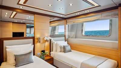 Bombay - 2025 - Twin Cabin