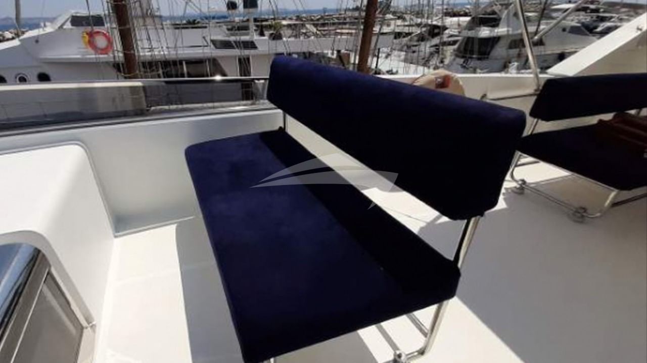 Flybridge Seating
