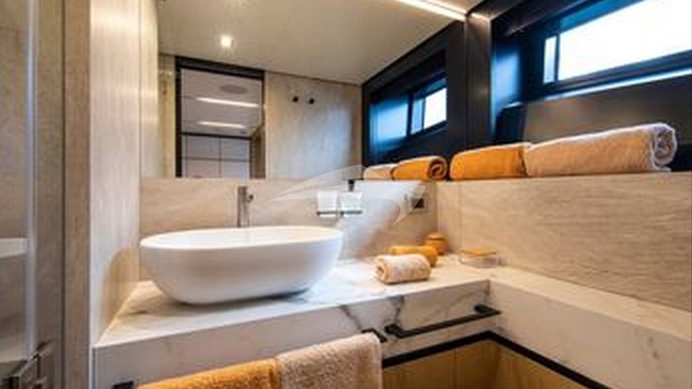 WHY200, photo from the yacht portfolio