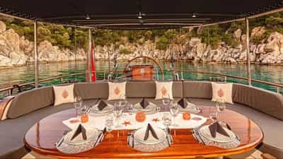 Deck Dining