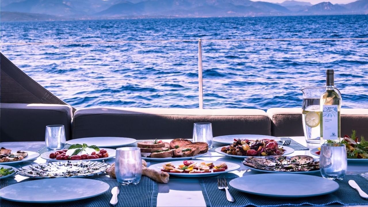 JFA_Vitters_82_Sailing_yacht_for_charter_BGYB_15