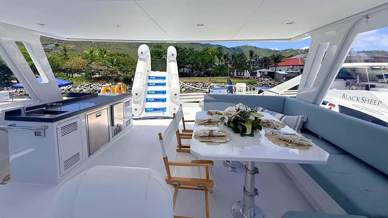SOLAIRE 18m motor yacht charter, photo 9