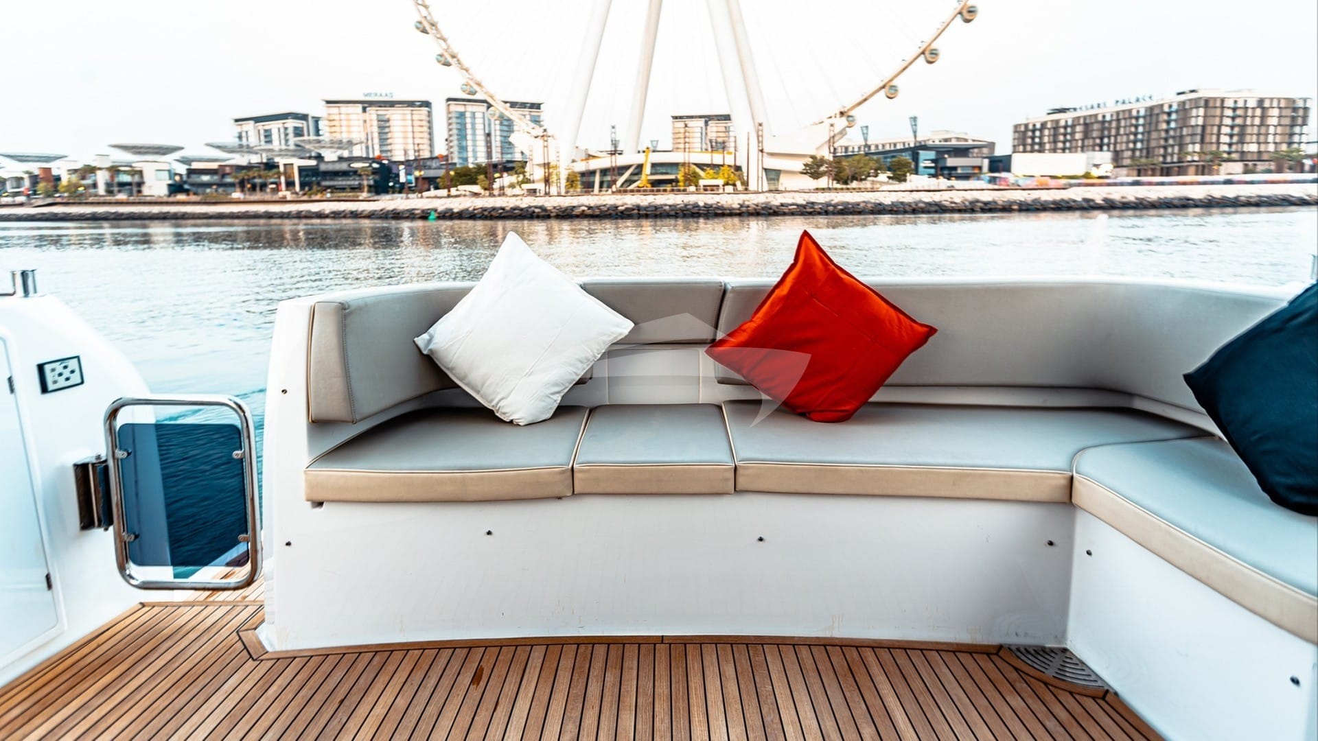 Aft Deck Seating