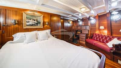 Convertible Guest Cabin