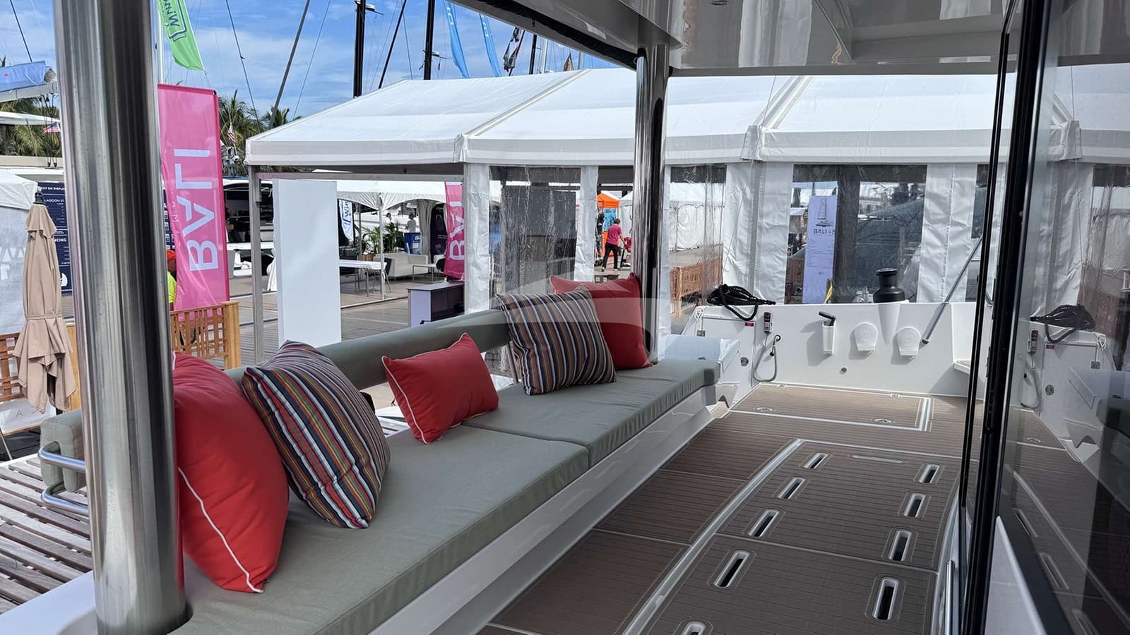 BAREFOOT BLISS, photo from the yacht portfolio 6