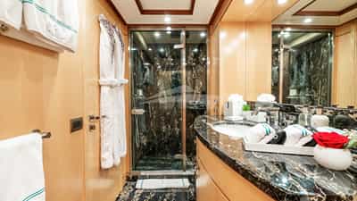 VIP Stateroom head