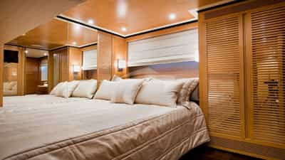 Double Cabin