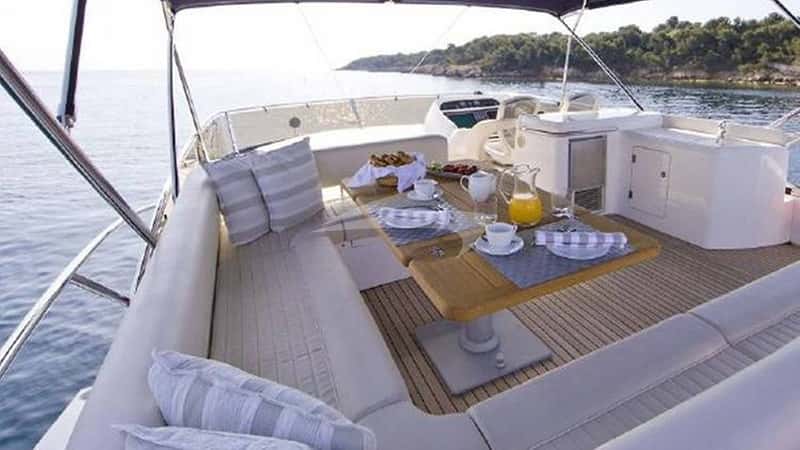 CALA DI LUNA 22m motor yacht charter, photo 3