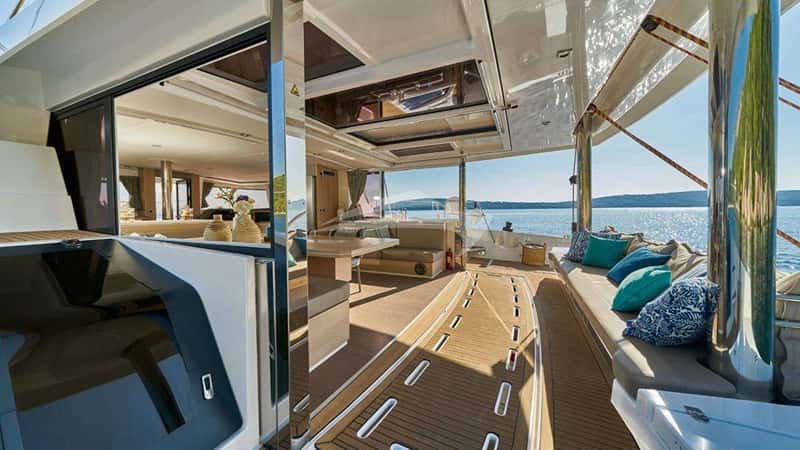 BLUE MOON 17m sailing yacht charter, photo 3