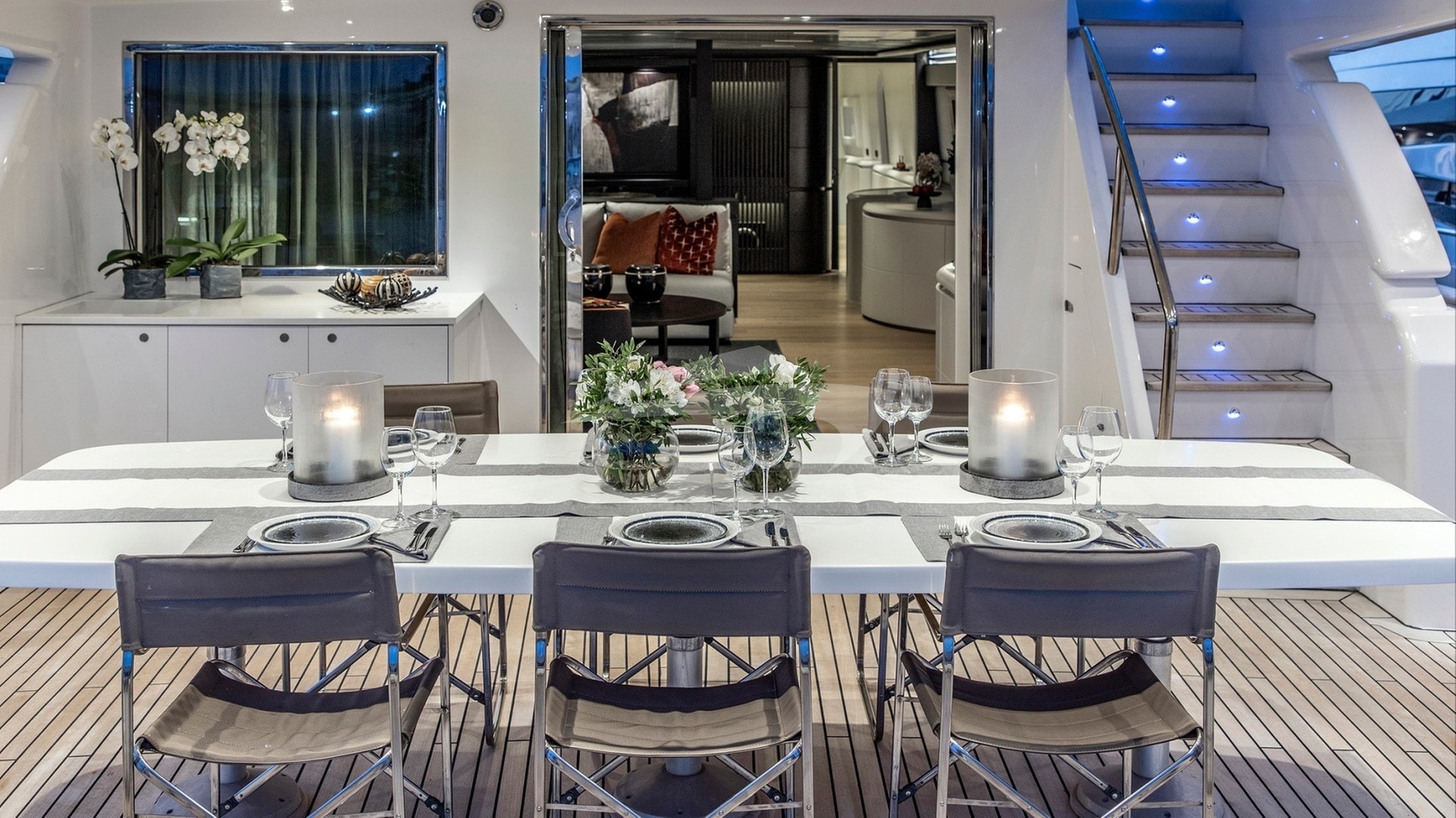 Formal dining