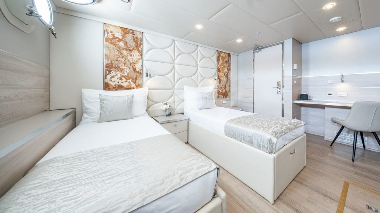Twin stateroom