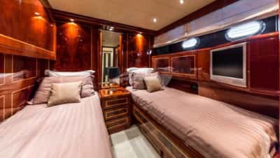 Twin Cabin