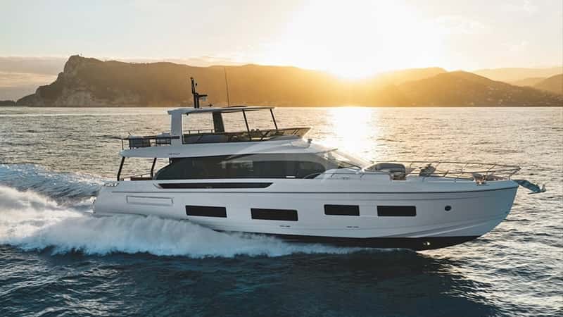 BALANCE 25m motor yacht charter
