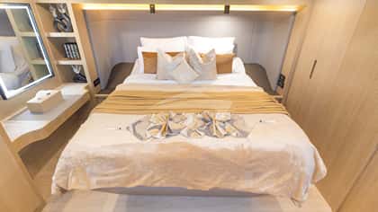 INFINITY 18m motor yacht charter, photo 6
