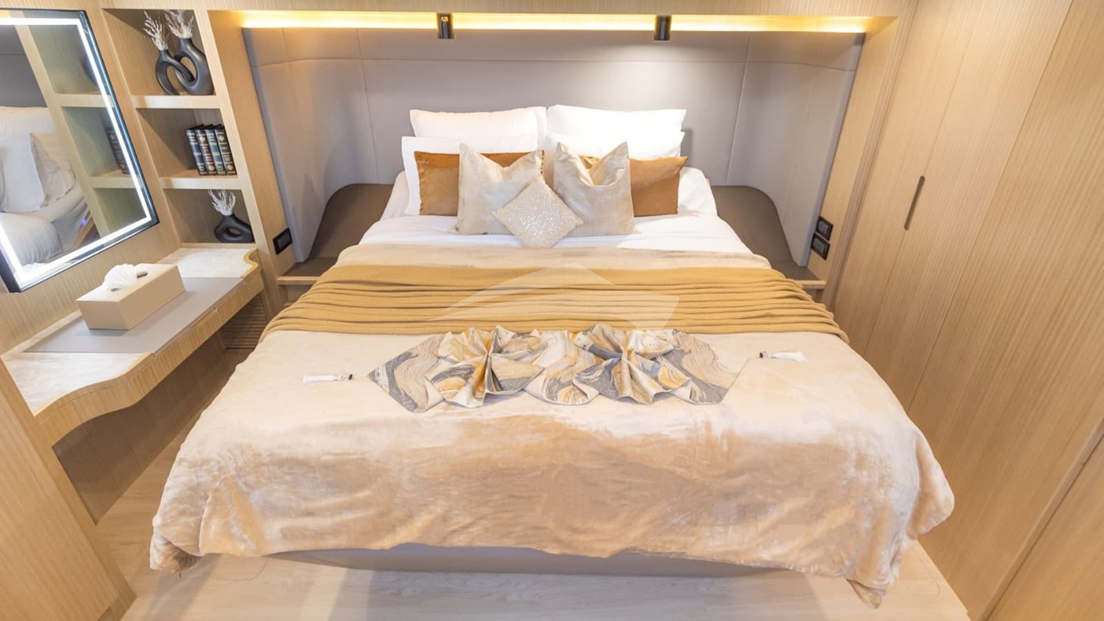 INFINITY, Aufnahme aus dem Yachtportfolio 5