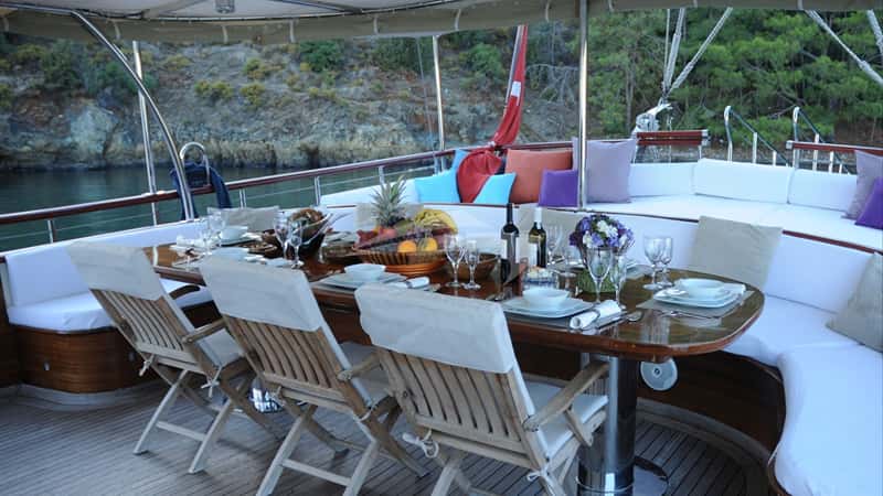 DEAR LILA 33m sailing yacht charter, photo 8