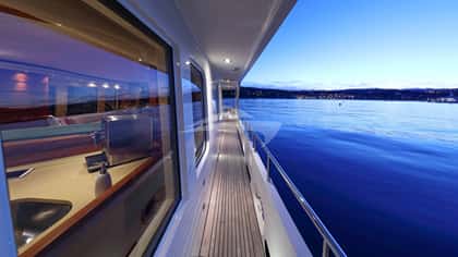 ETOILE D'AZUR 30m motor yacht charter, photo 12