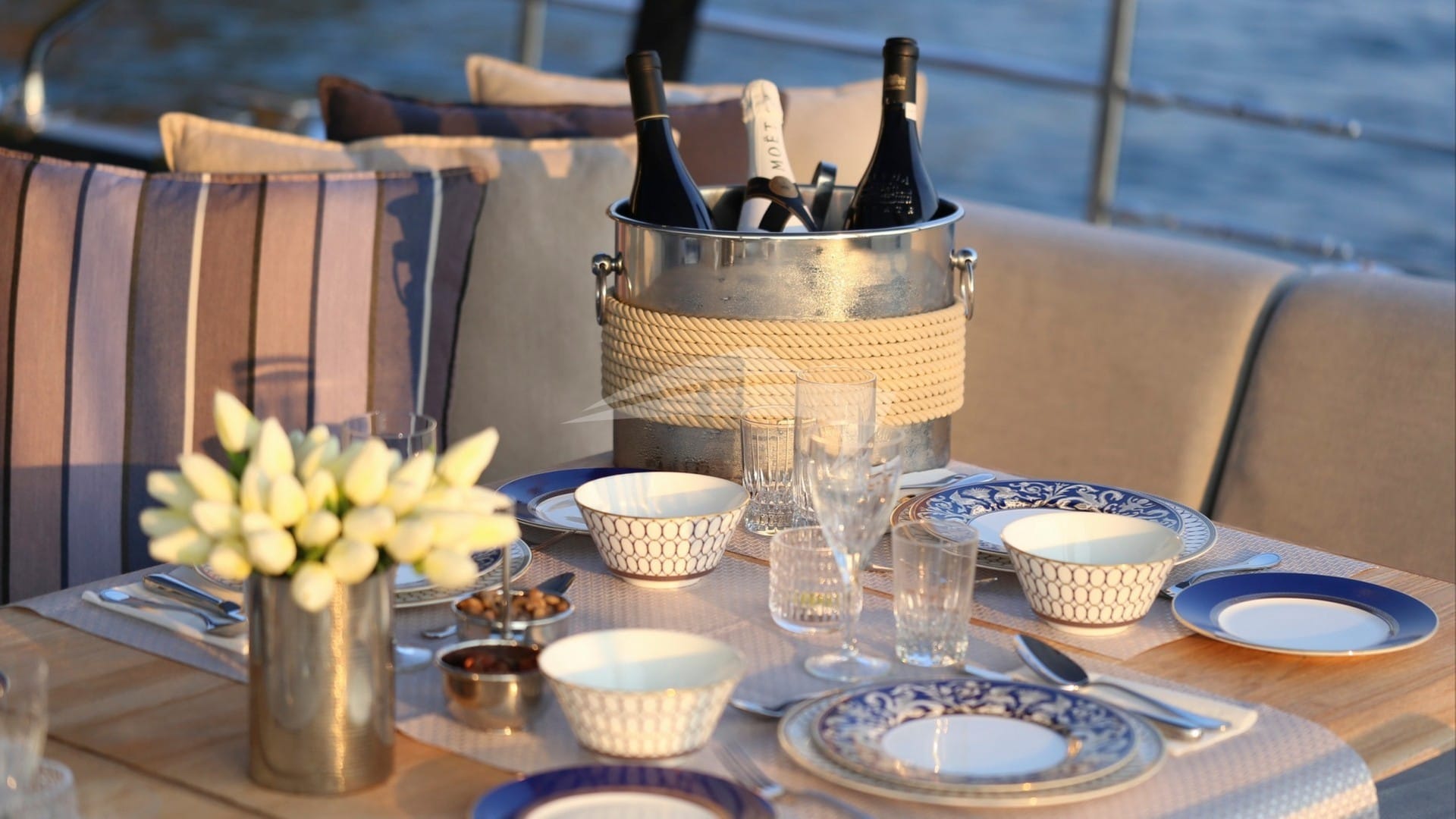 Dining and table layout