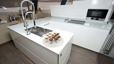 Spacious Galley and Open Plan Lounge