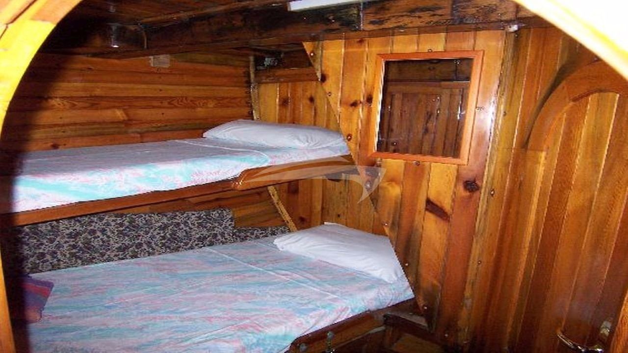 Twin cabin