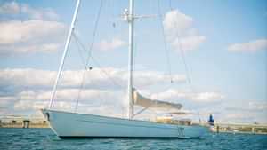 AURELIUSYacht Charter