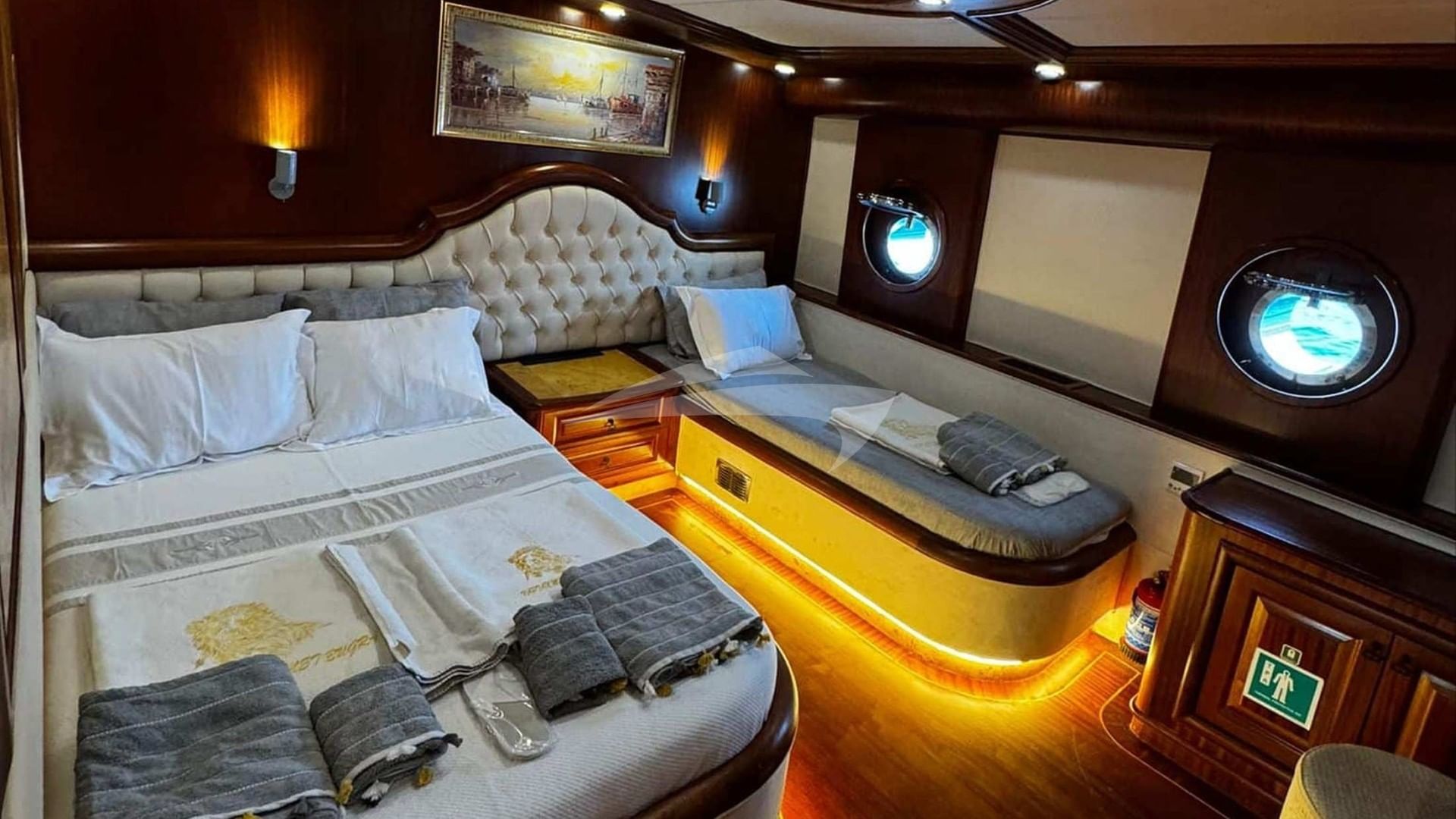 Triple Cabin