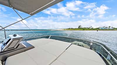 Flybridge Sun Lounge