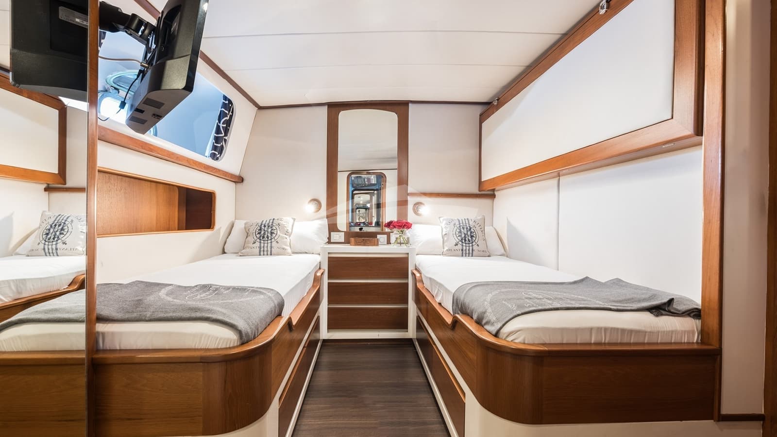 SPIRIT OF MK, photo from the yacht portfolio 19