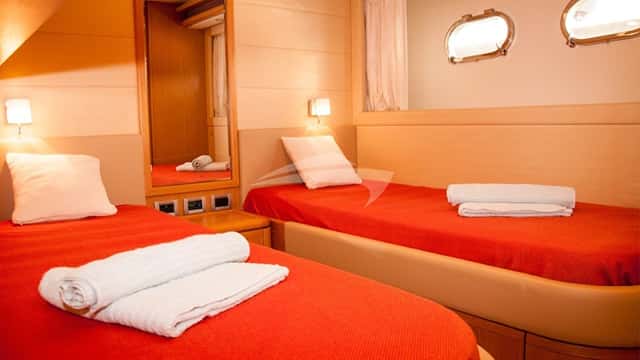 FELINA yacht charter photo 4