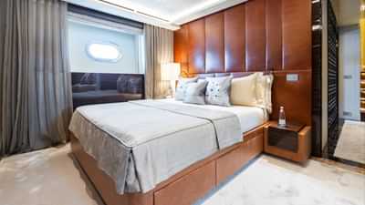 Guest cabin