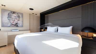 VIP Cabin