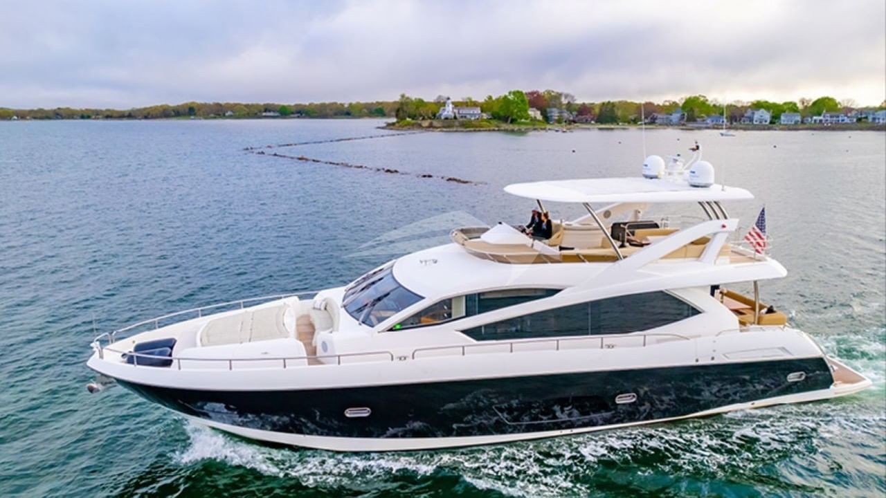 BORN TO RUN 私人游艇- 2014 Sunseeker 机动游艇