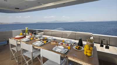 Al Fresco Dining