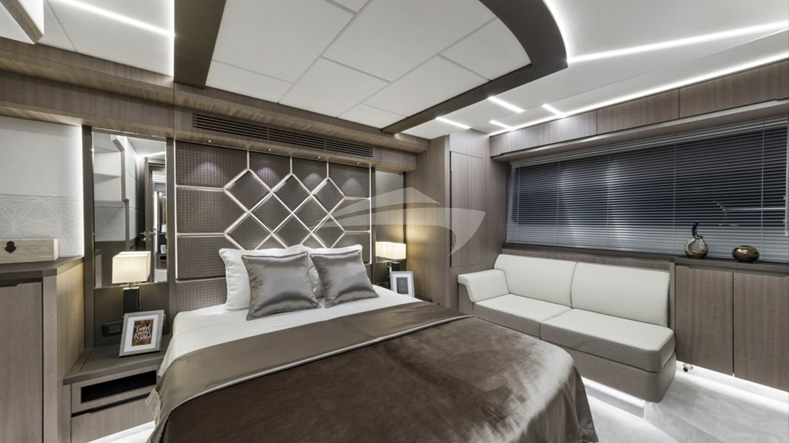 DON'T TELL MOM, photo from the yacht portfolio 18