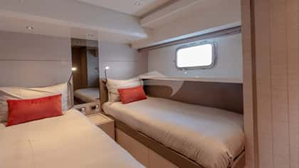 REGINE OF CANNES 25m motor yacht charter, photo 6