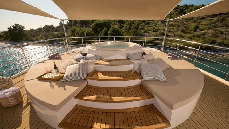 BELLEZZA 52m motor yacht charter, photo 7